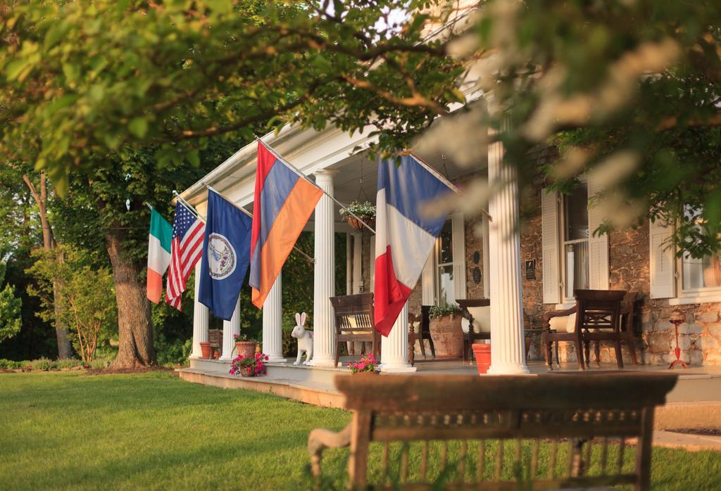 Boyce L'Auberge Provencale Inn & Restaurant מראה חיצוני תמונה