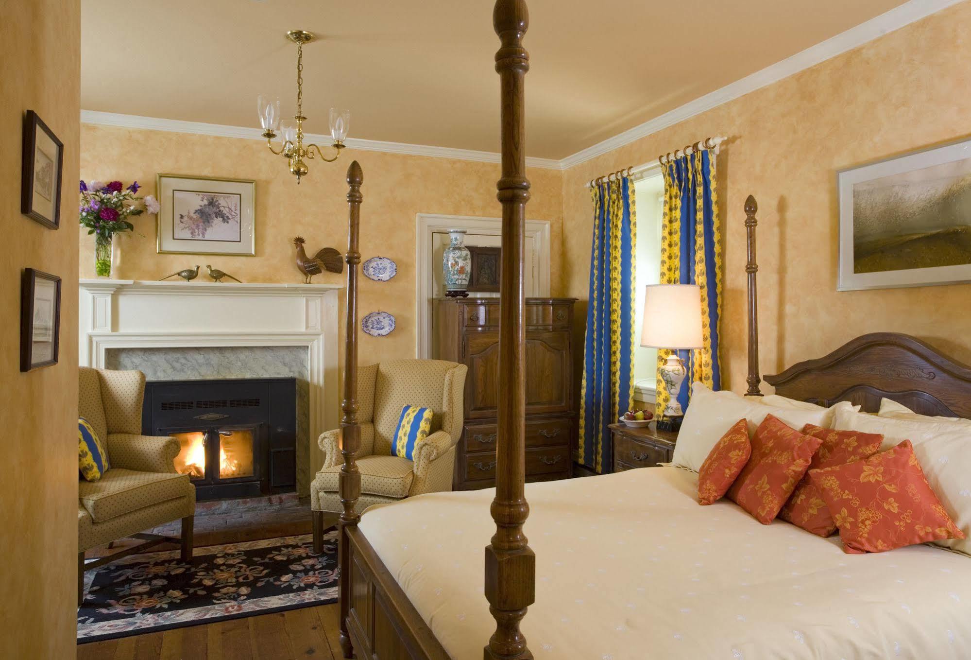 Boyce L'Auberge Provencale Inn & Restaurant מראה חיצוני תמונה