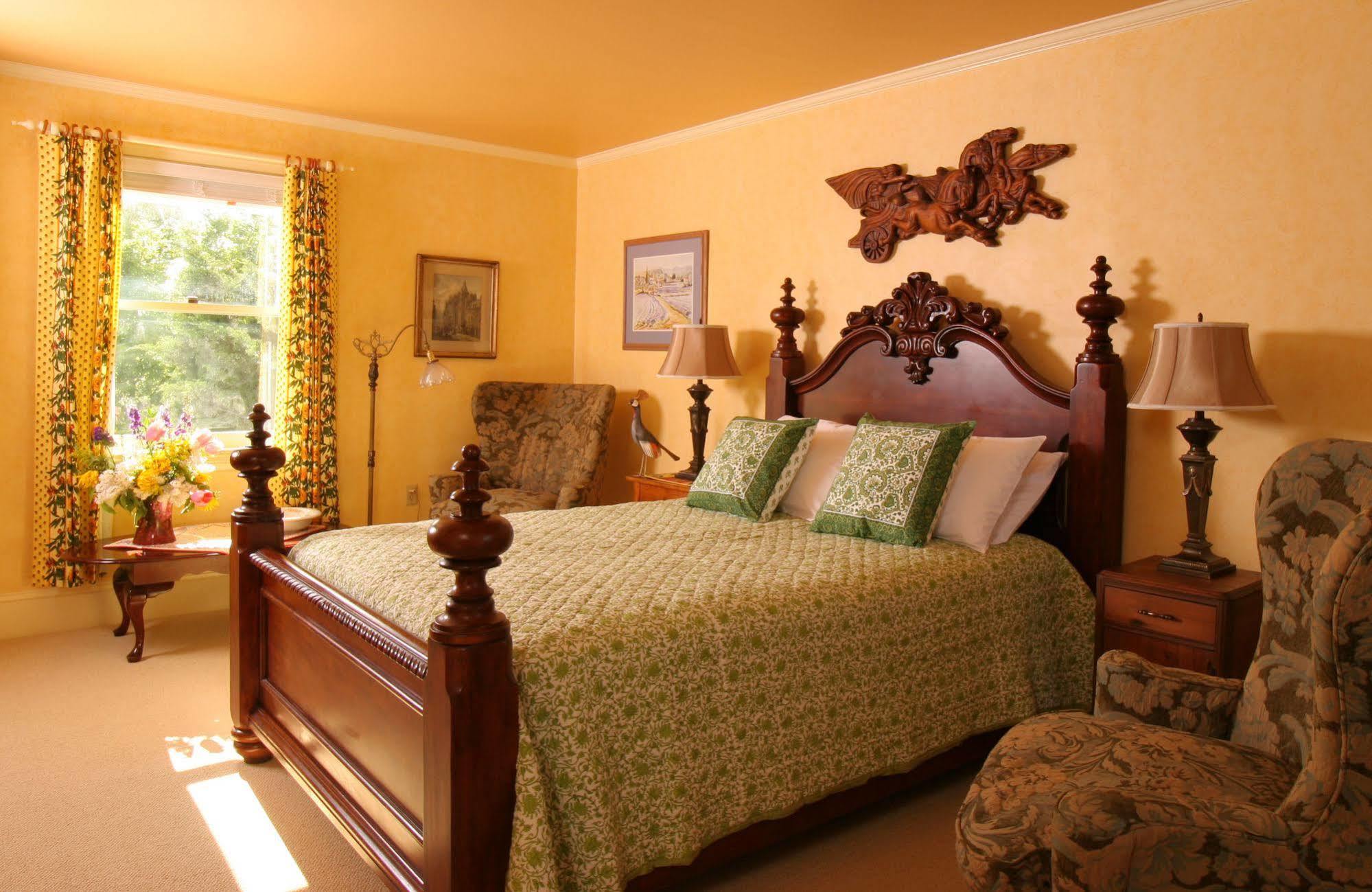 Boyce L'Auberge Provencale Inn & Restaurant מראה חיצוני תמונה