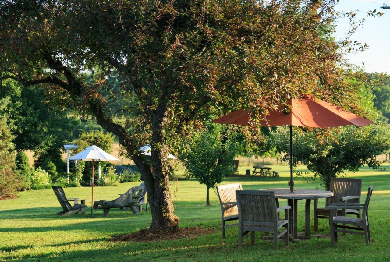 Boyce L'Auberge Provencale Inn & Restaurant מראה חיצוני תמונה